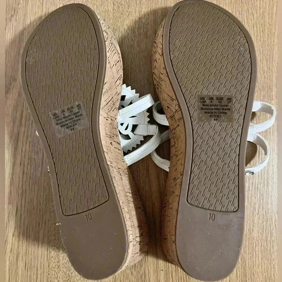 Circus by Sam Edelman White Wedges - Picture 2 of 3